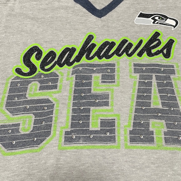 Seattle Seahawks V-neck shirt women’s size XL - Picture 4 of 7